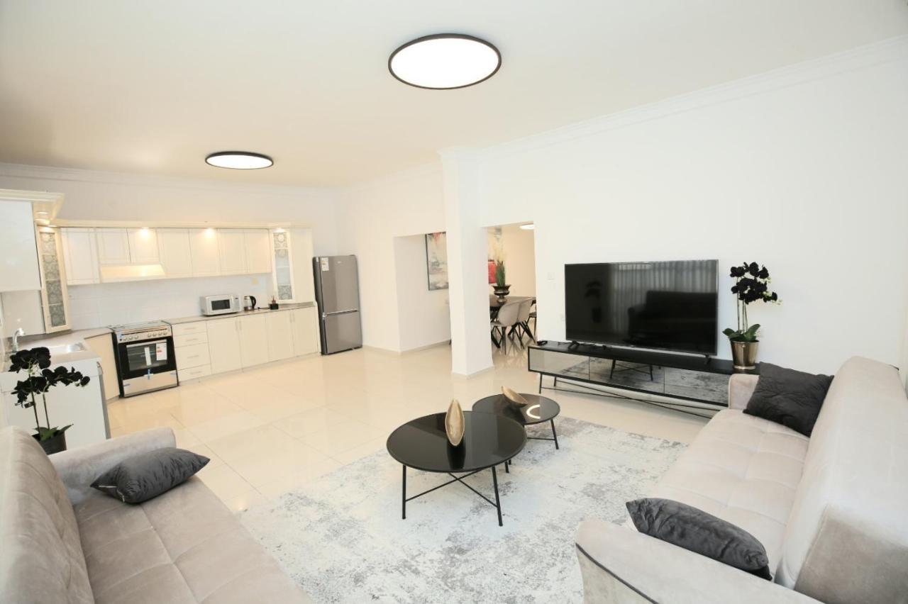 City Center Luxury Apartment In Netanya Dış mekan fotoğraf